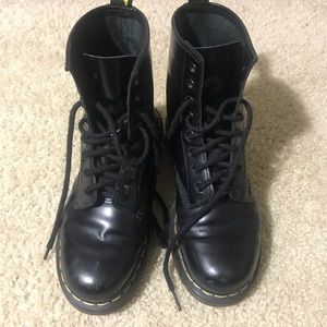 Dr. Martens 1460 8 eye leather boots